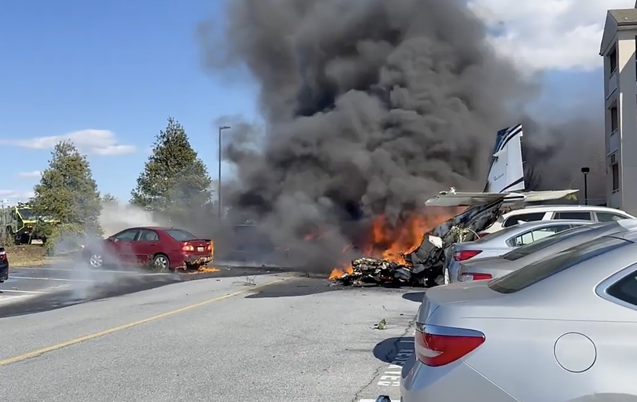 Plane crash in Pennsylvania leaves 5 injured, fire erupts in retirement community